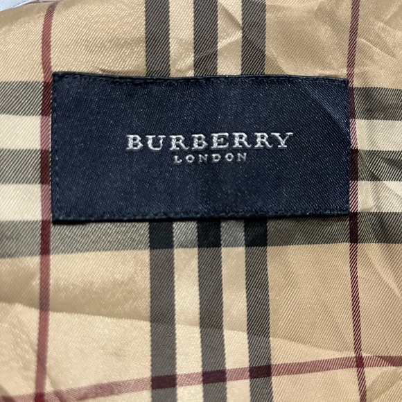 Burberry Jacket - Picture 7 of 9